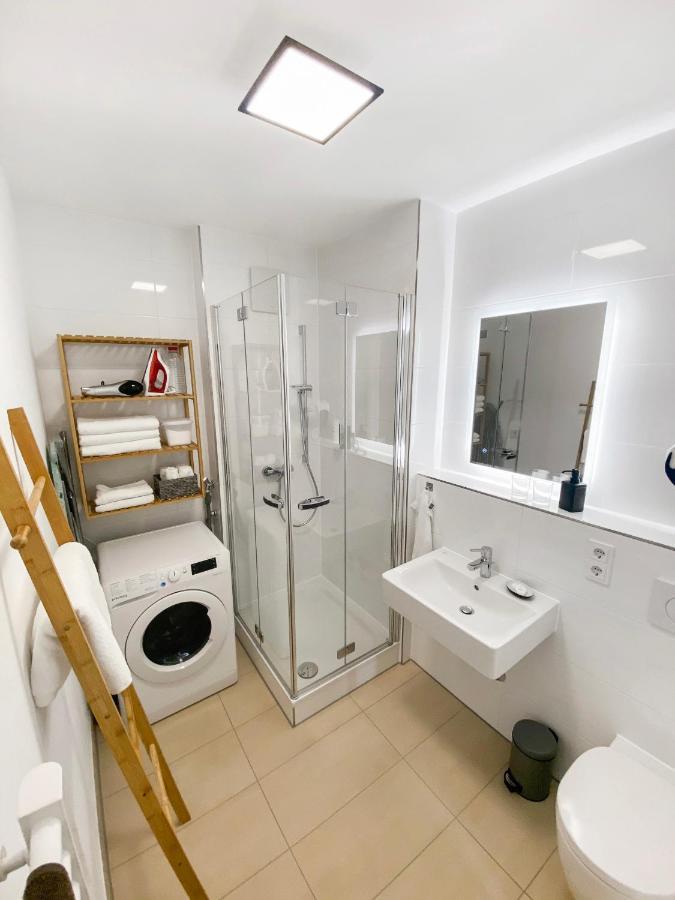 Modern & Stylisch - Penthouse-Feeling Nahe Flughafen Muenchen Apartman Freising Kültér fotó